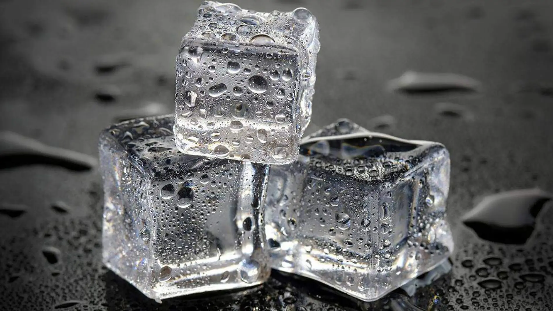 Debido a la ola de calor que ha aumentado la demanda de hielo por las altas temperaturas